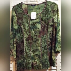 Sami & Jo Plus Leafy Green Paisley With Velvet Trimming Women's Top 2X